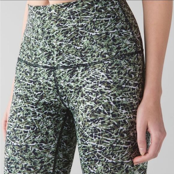 Lululemon Wunder Under Hi Rise Crop leggings Desert Ripple size 4 - Picture 4 of 9